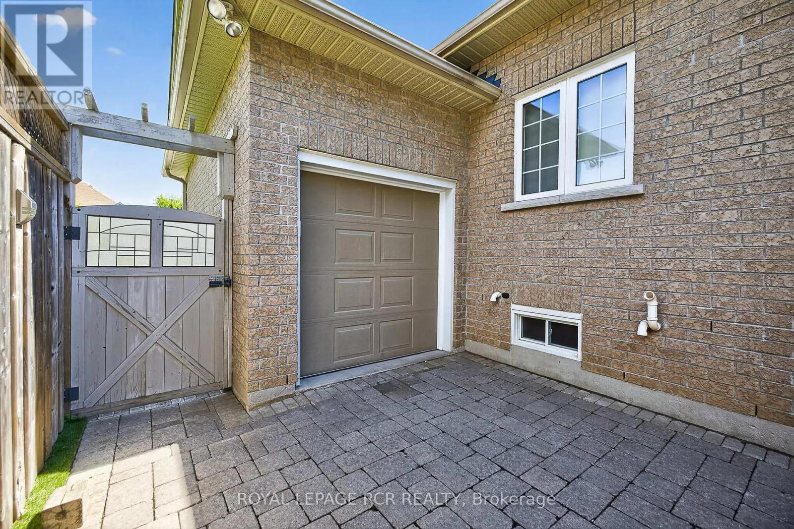 21 CORVINELLI DRIVE