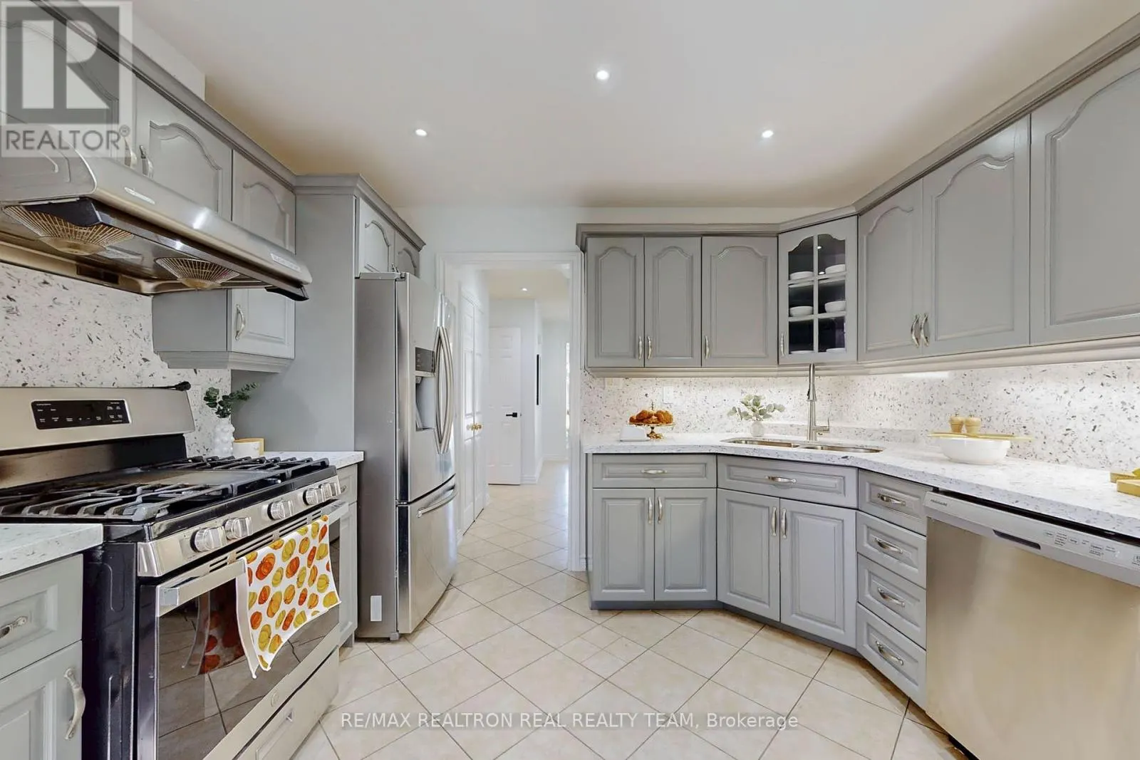 345 REGAL BRIAR STREET