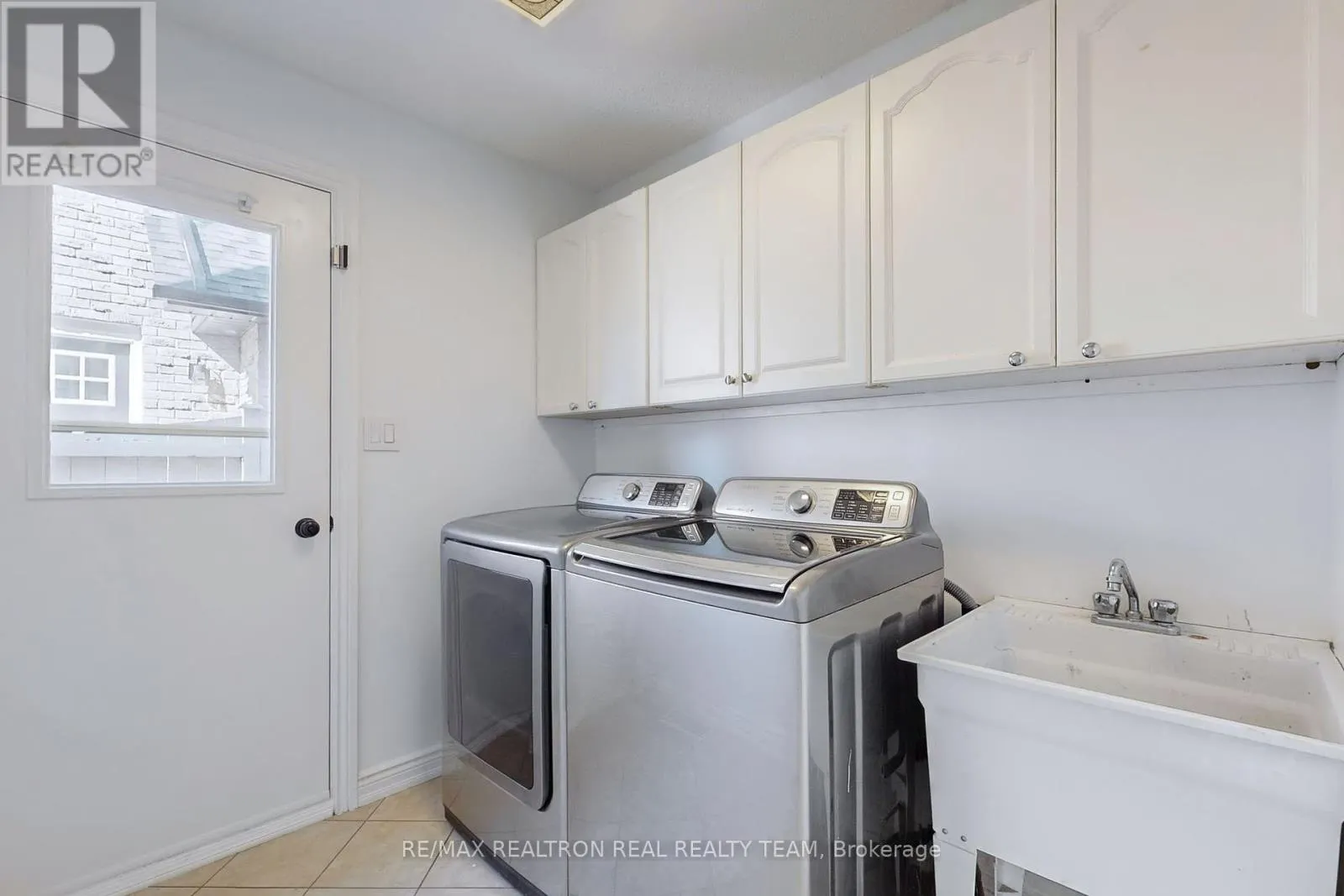 345 REGAL BRIAR STREET