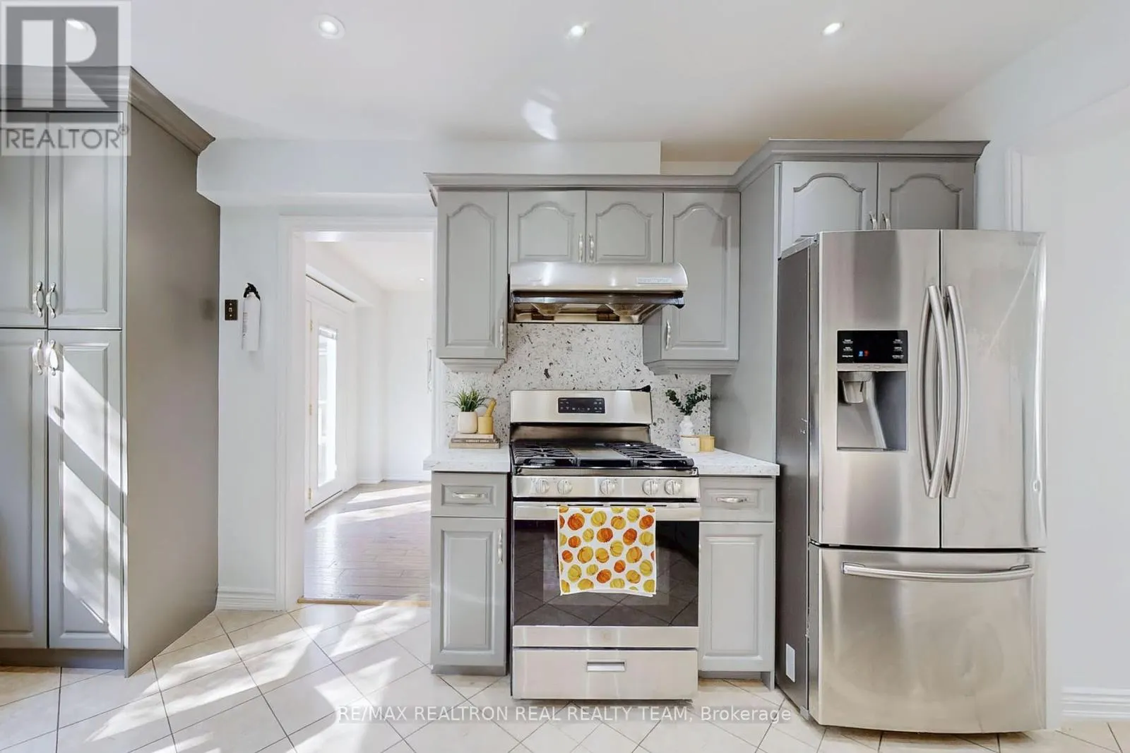 345 REGAL BRIAR STREET