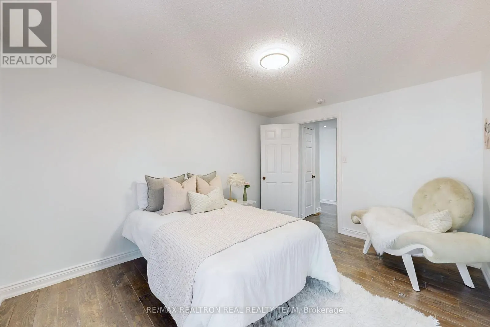 345 REGAL BRIAR STREET