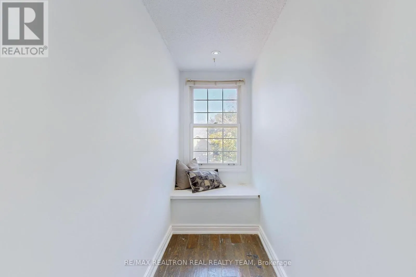 345 REGAL BRIAR STREET