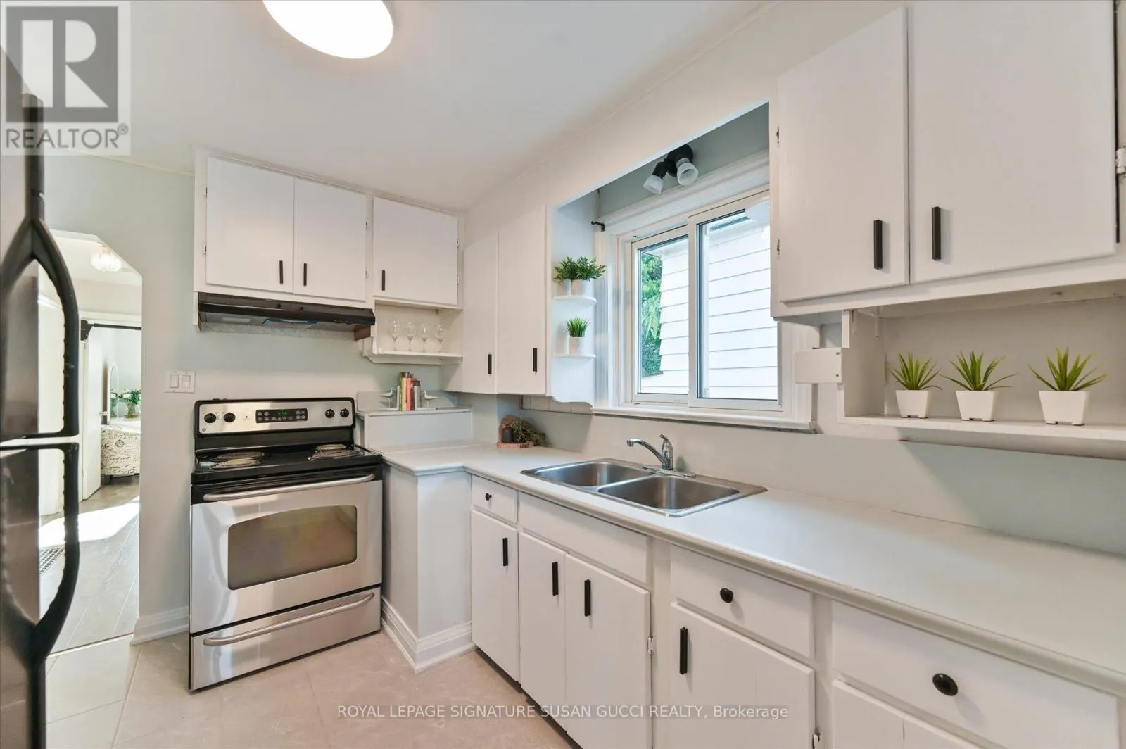 90 MEIGHEN AVENUE