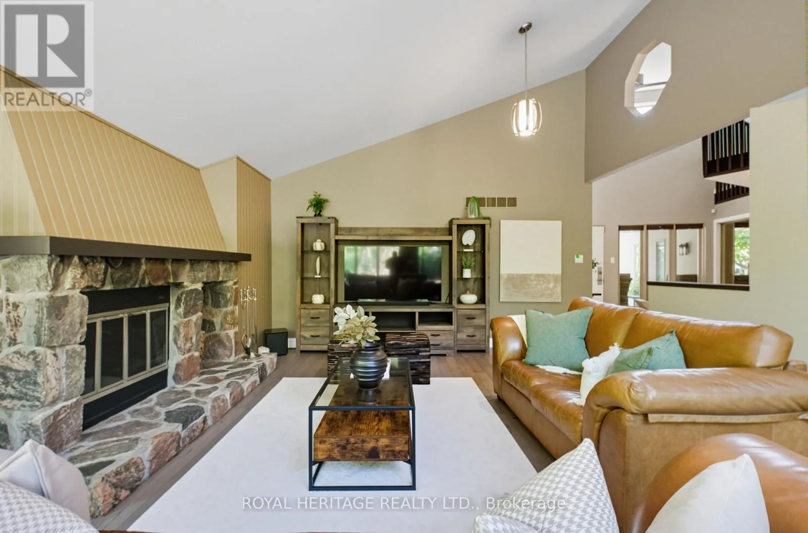 1014 TIFFANY CIRCLE