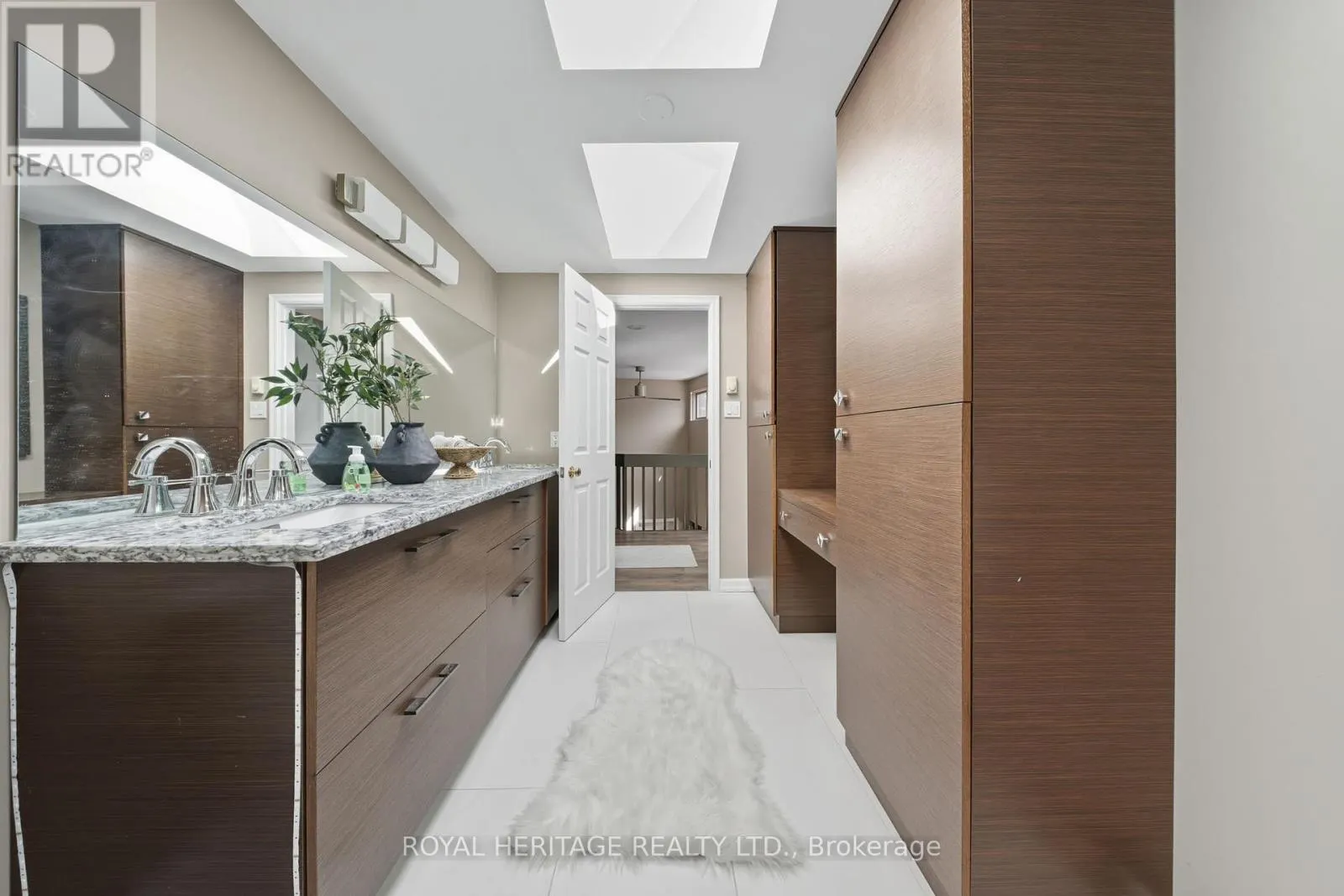 1014 TIFFANY CIRCLE