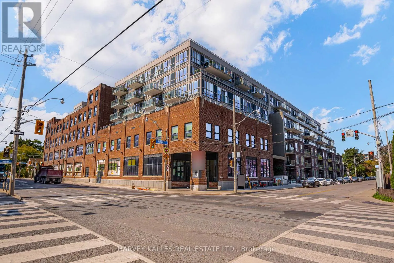 541 - 150 LOGAN AVENUE