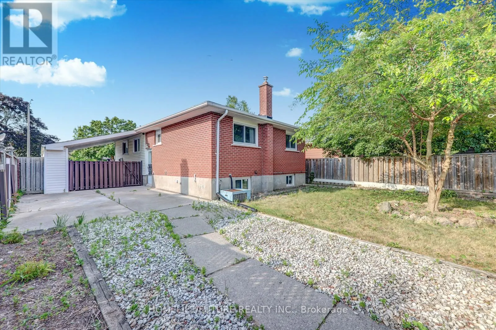 39 CAYUGA AVENUE