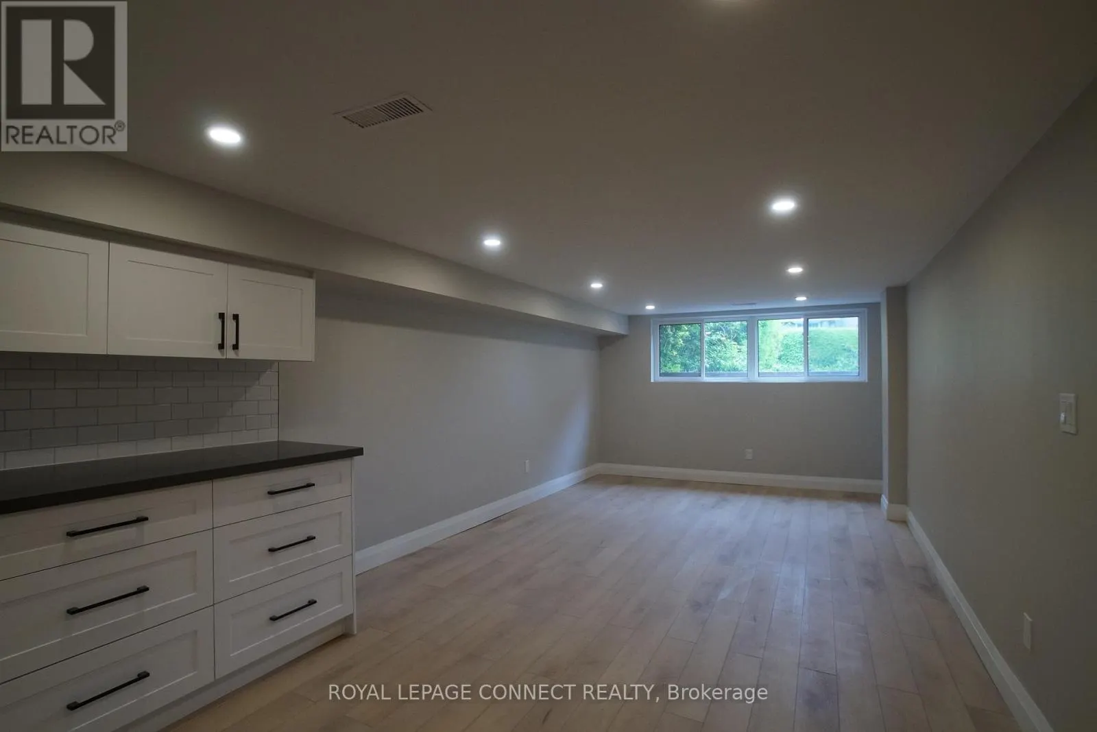 BSMT - 693A LUBLIN AVENUE