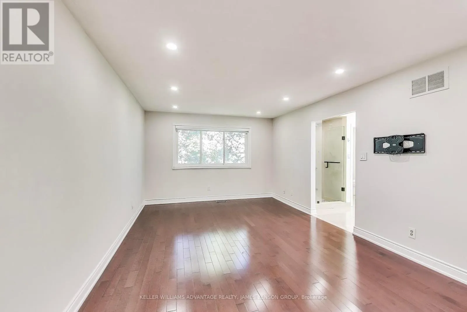 418 VICTOR COURT