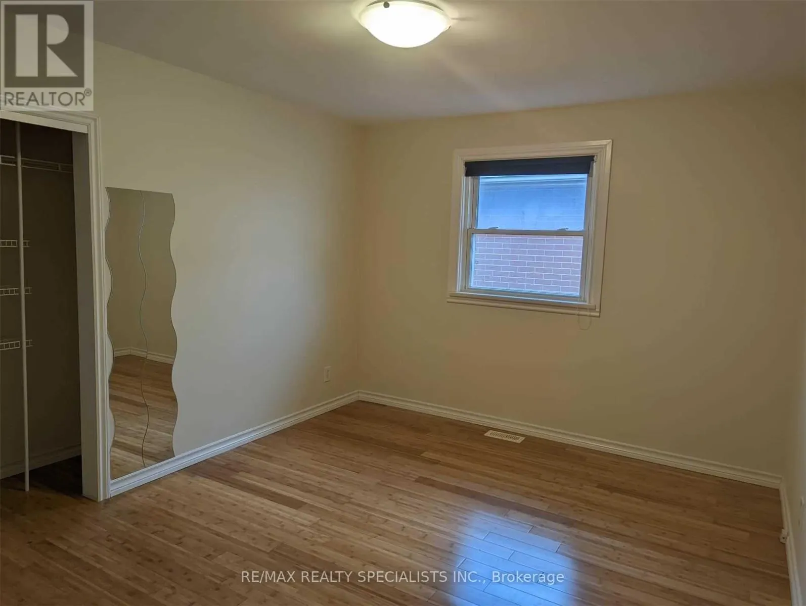 UPPER - 1412 LAKEFIELD STREET