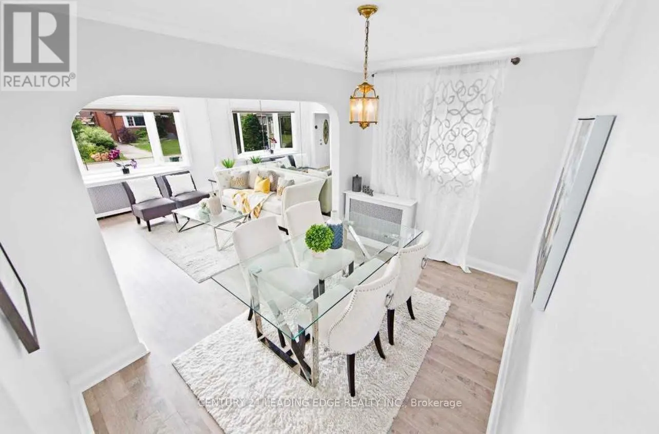 UPPER - 26 SCOTSWOOD ROAD