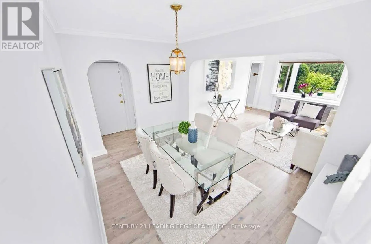 UPPER - 26 SCOTSWOOD ROAD