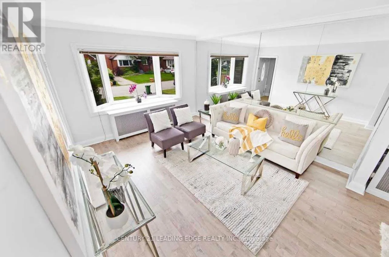 UPPER - 26 SCOTSWOOD ROAD