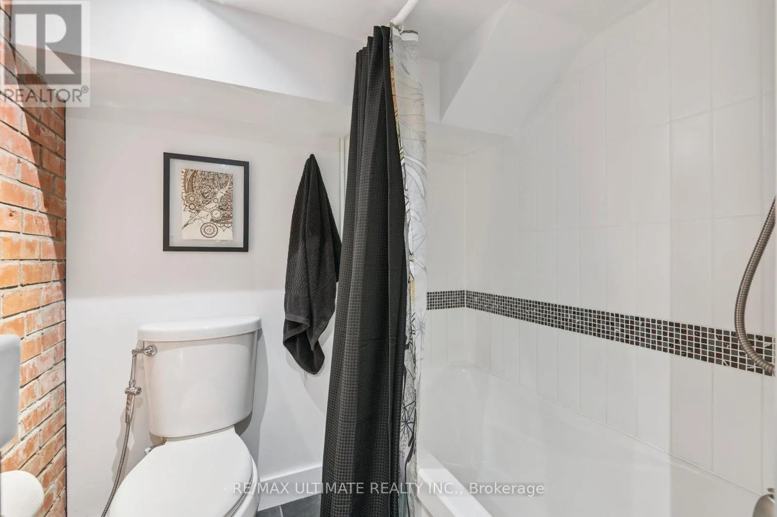 315 CEDARVALE AVENUE