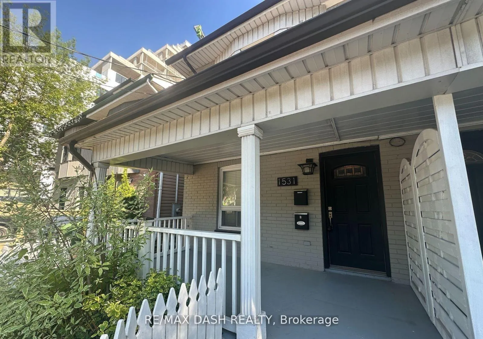 MAIN FL - 1531 QUEEN STREET E