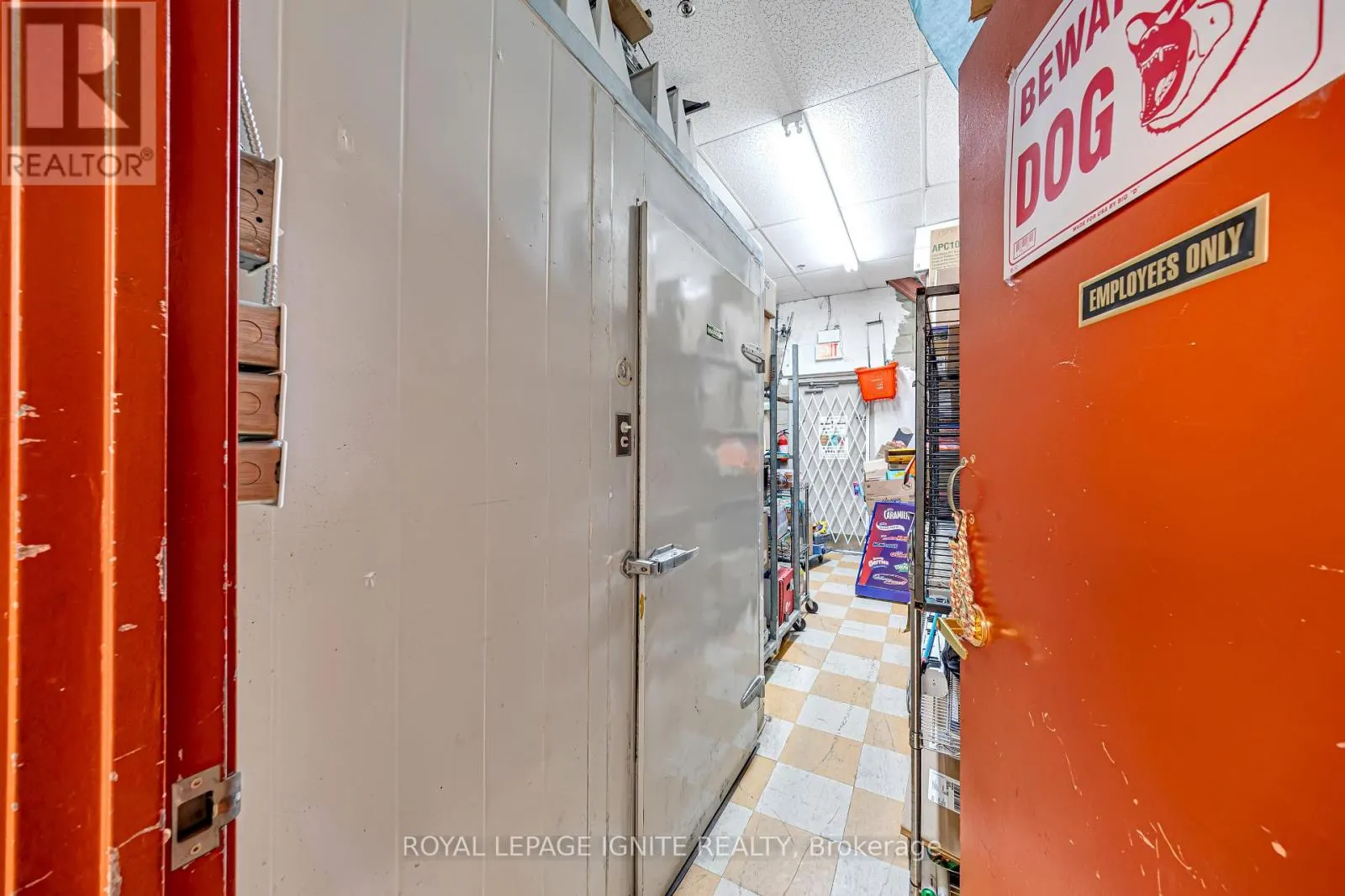 8 - 2650 LAWRENCE AVENUE E