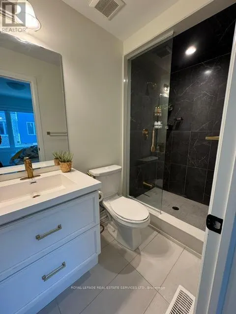 512 - 1034 REFLECTION PLACE