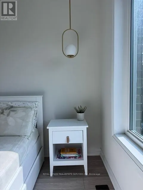 512 - 1034 REFLECTION PLACE