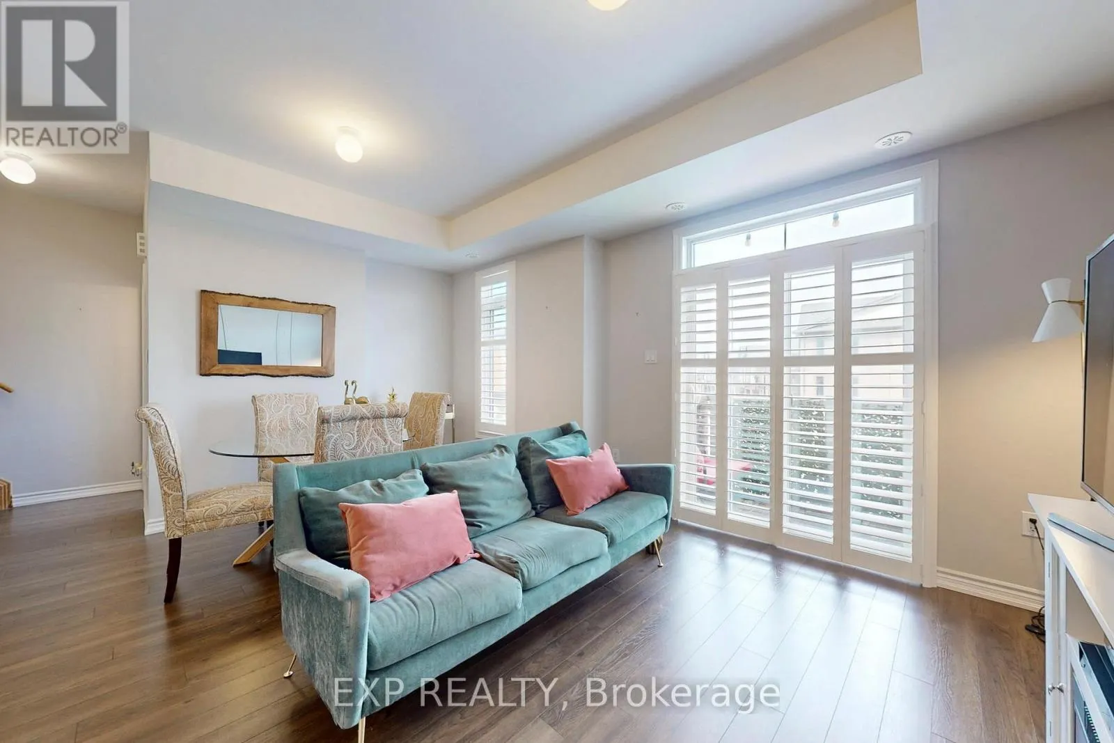 94 - 2584 WILLIAM JACKSON DRIVE
