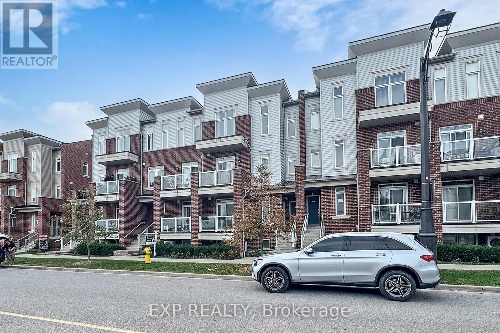 94 - 2584 WILLIAM JACKSON DRIVE