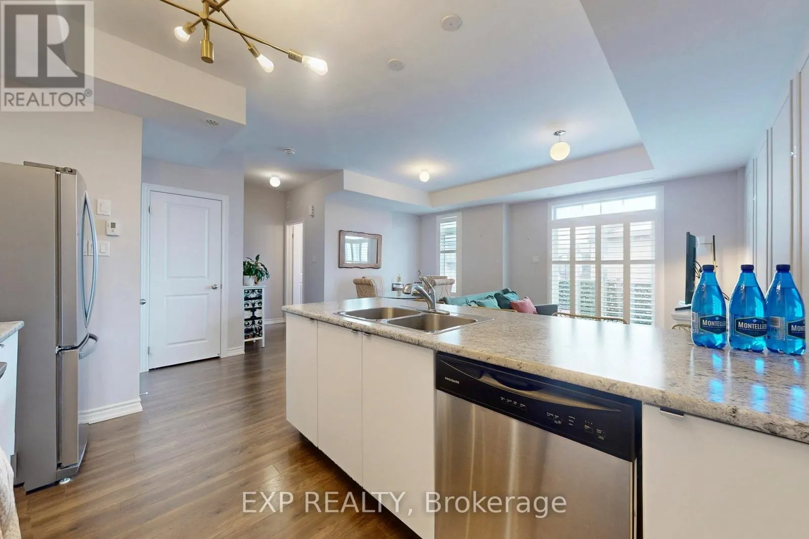 94 - 2584 WILLIAM JACKSON DRIVE