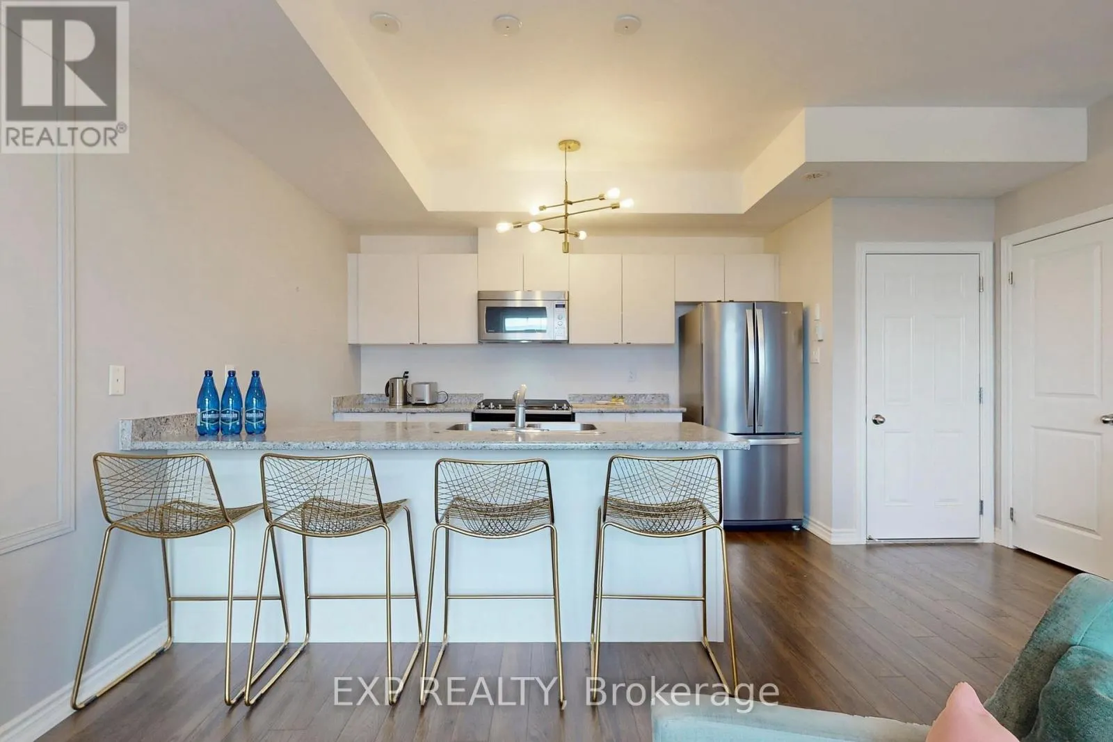 94 - 2584 WILLIAM JACKSON DRIVE