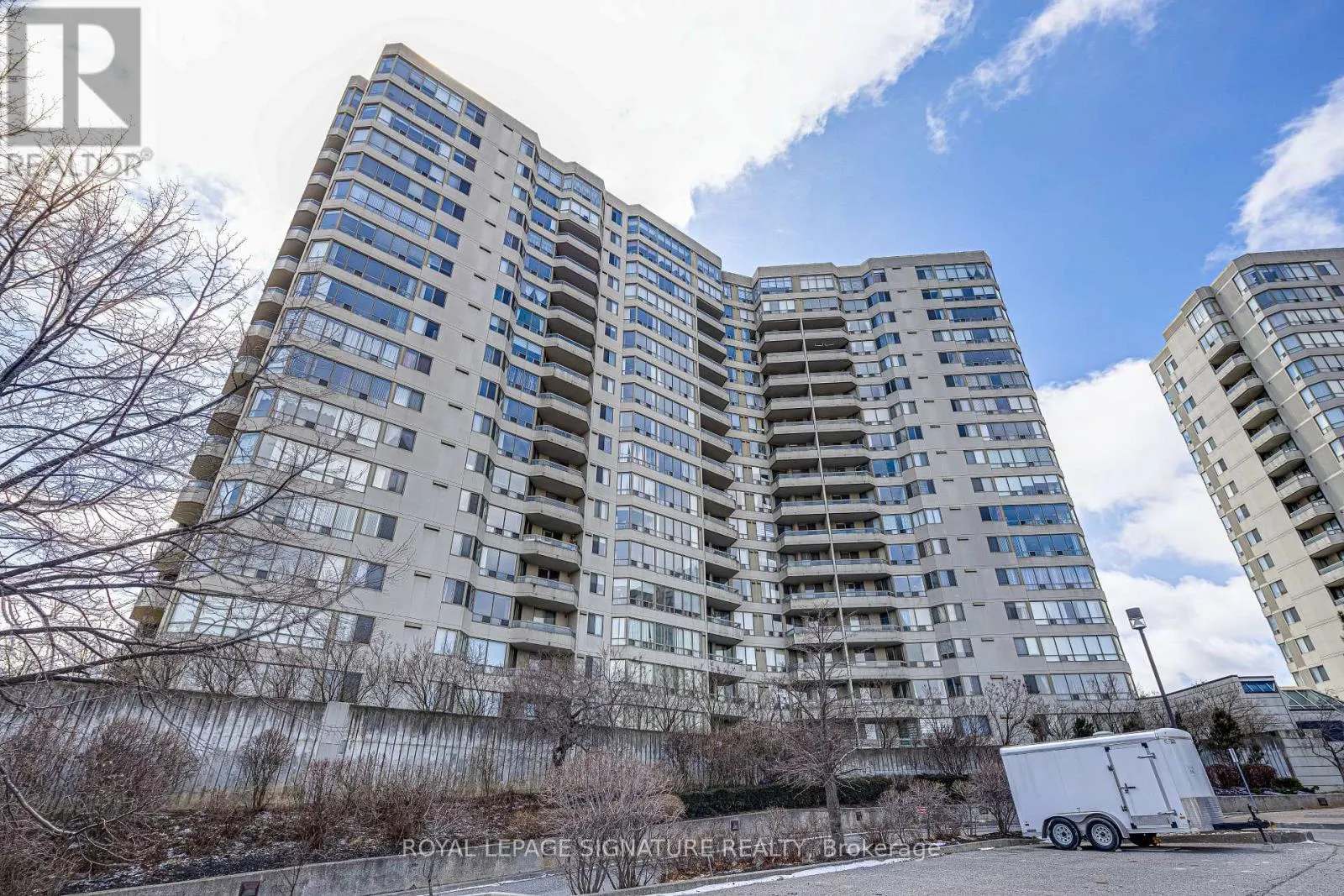 405 - 150 ALTON TOWERS CIRCLE