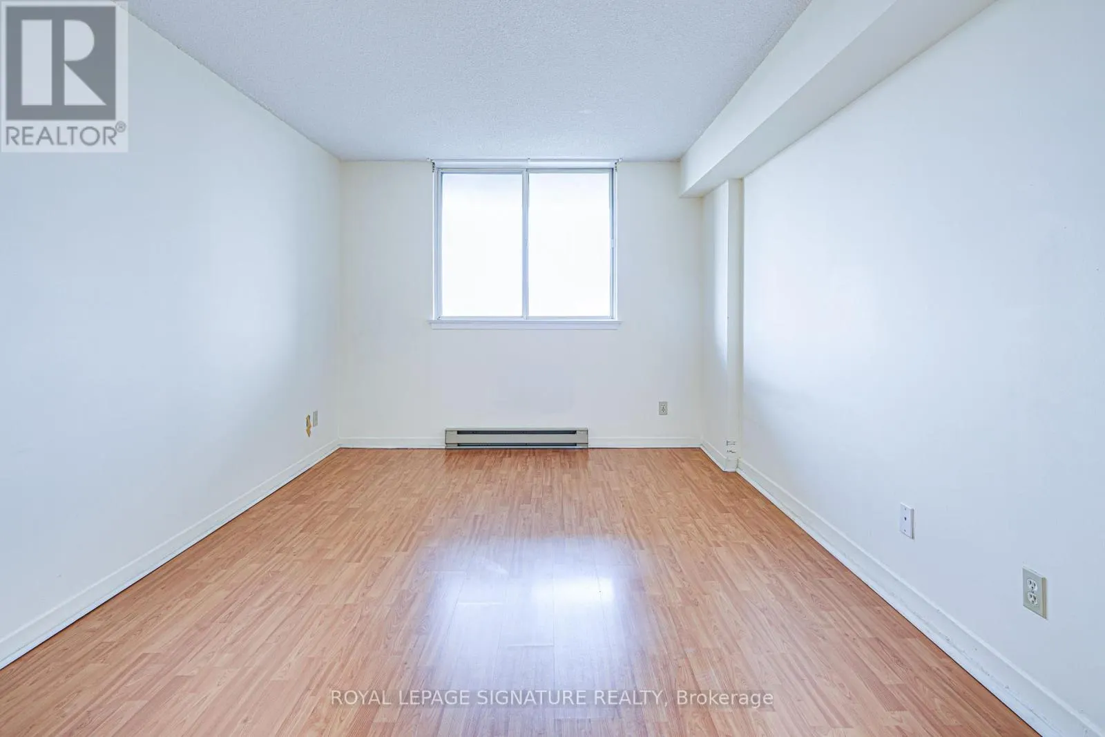405 - 150 ALTON TOWERS CIRCLE
