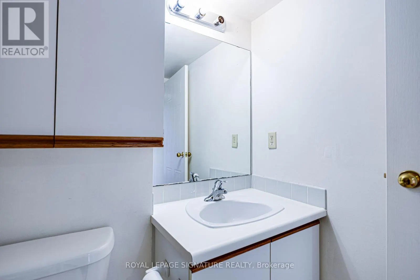 405 - 150 ALTON TOWERS CIRCLE