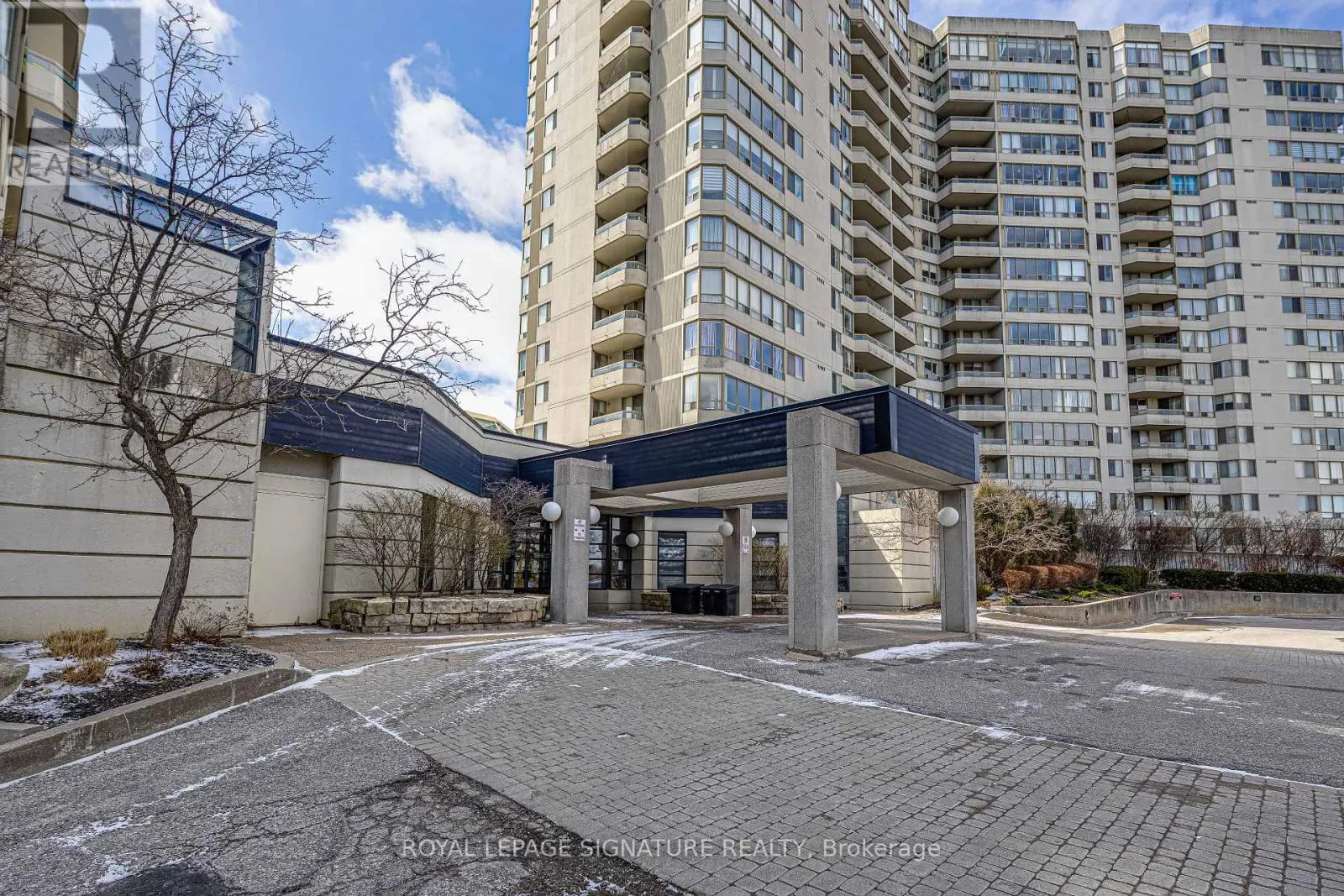 405 - 150 ALTON TOWERS CIRCLE