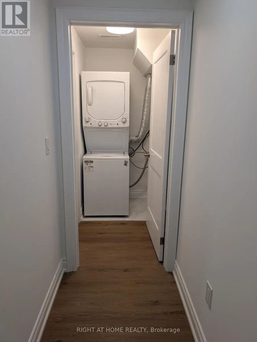 UNIT 1 - 251 MEADOW ROAD