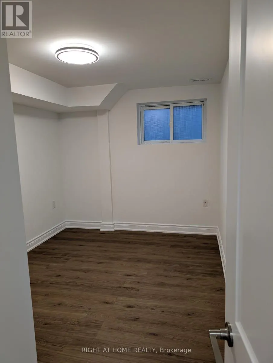 UNIT 1 - 251 MEADOW ROAD