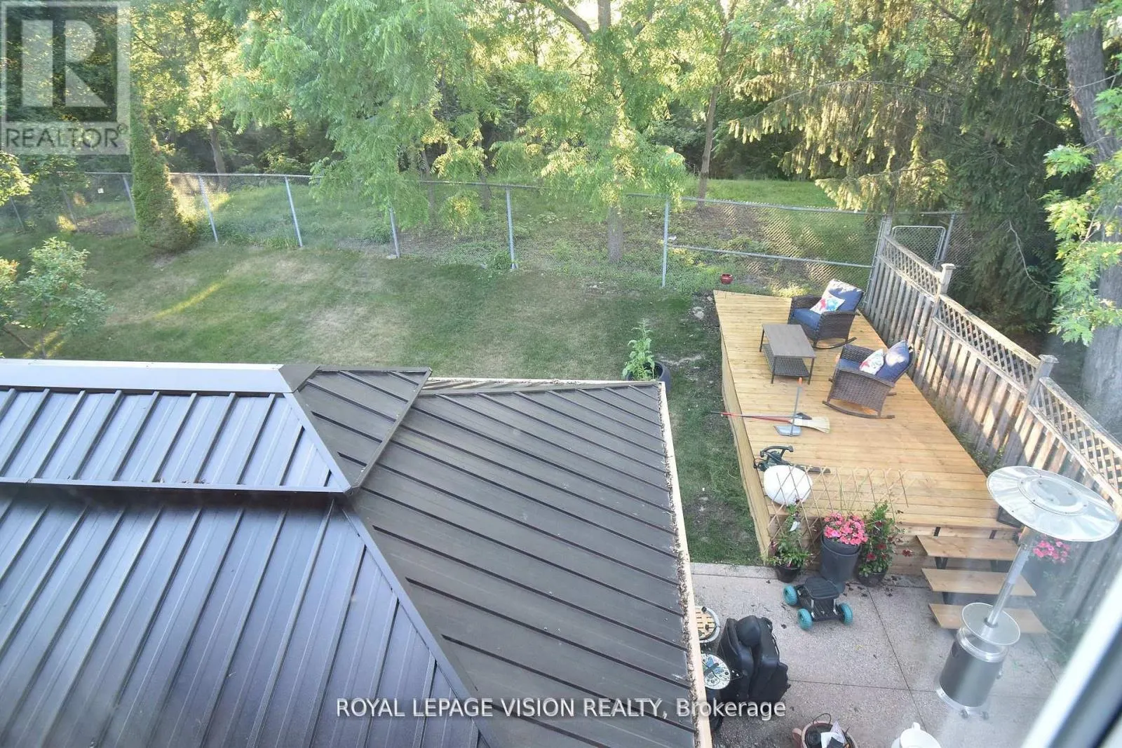 28 VALLEY CENTRE DRIVE S