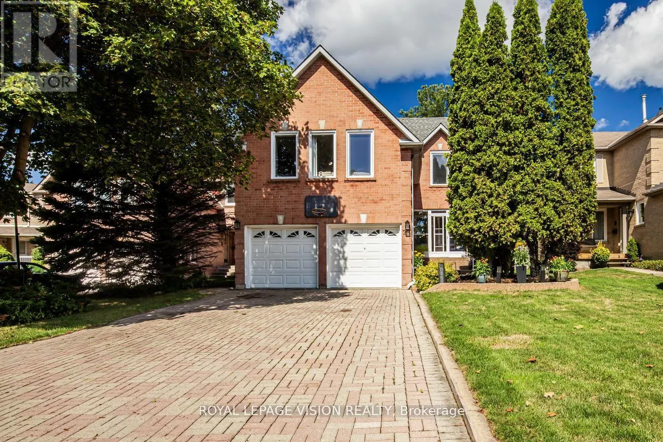 28 VALLEY CENTRE DRIVE S