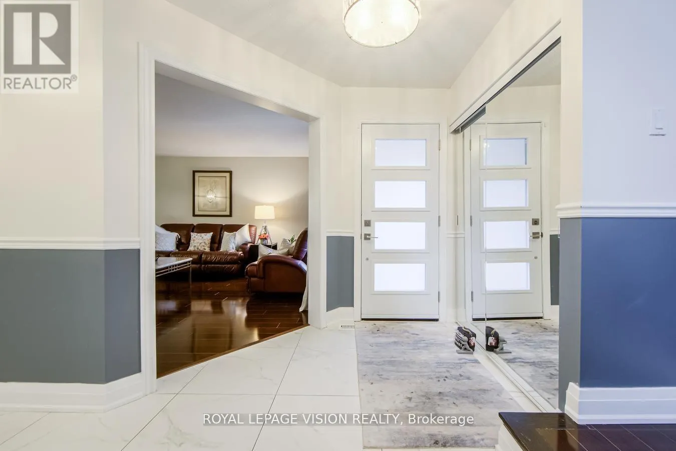 28 VALLEY CENTRE DRIVE S
