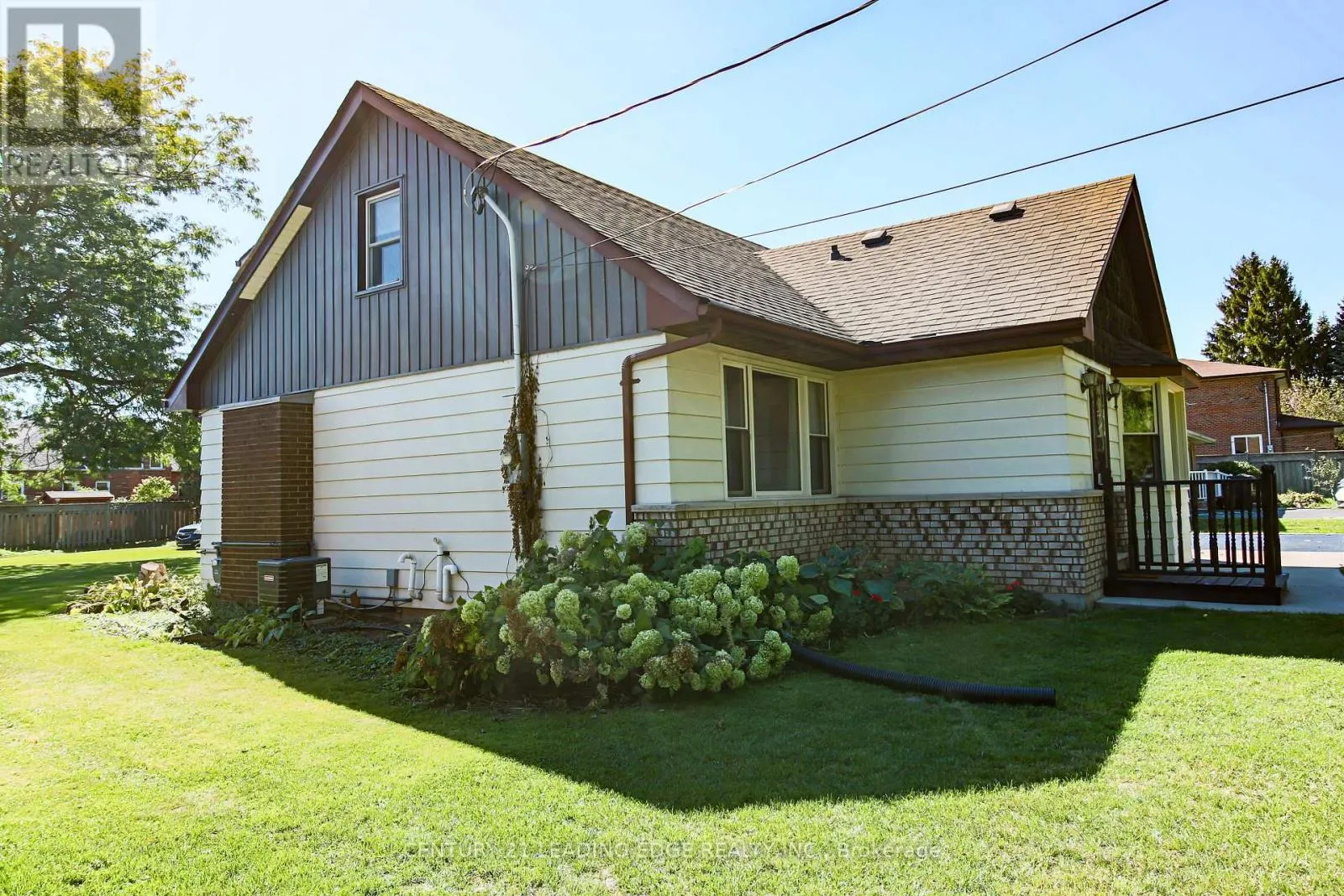 121 NORTHVIEW AVENUE