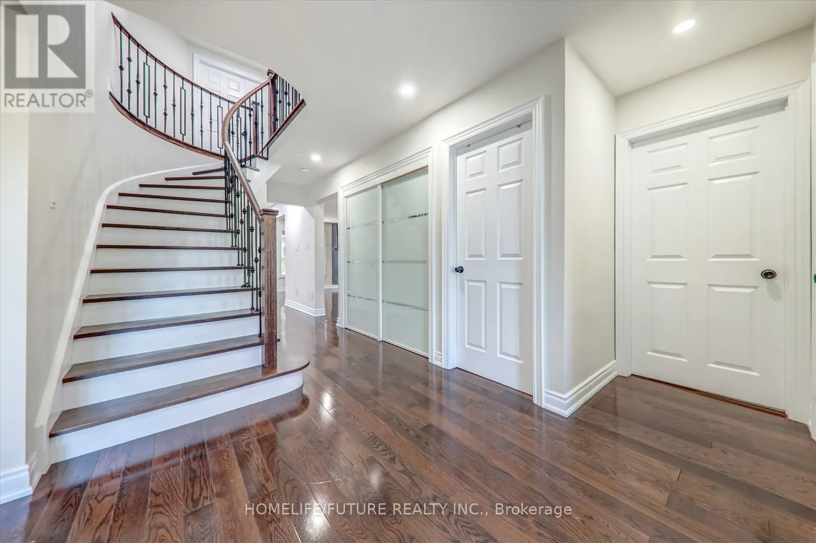 83 OLD FINCH AVENUE