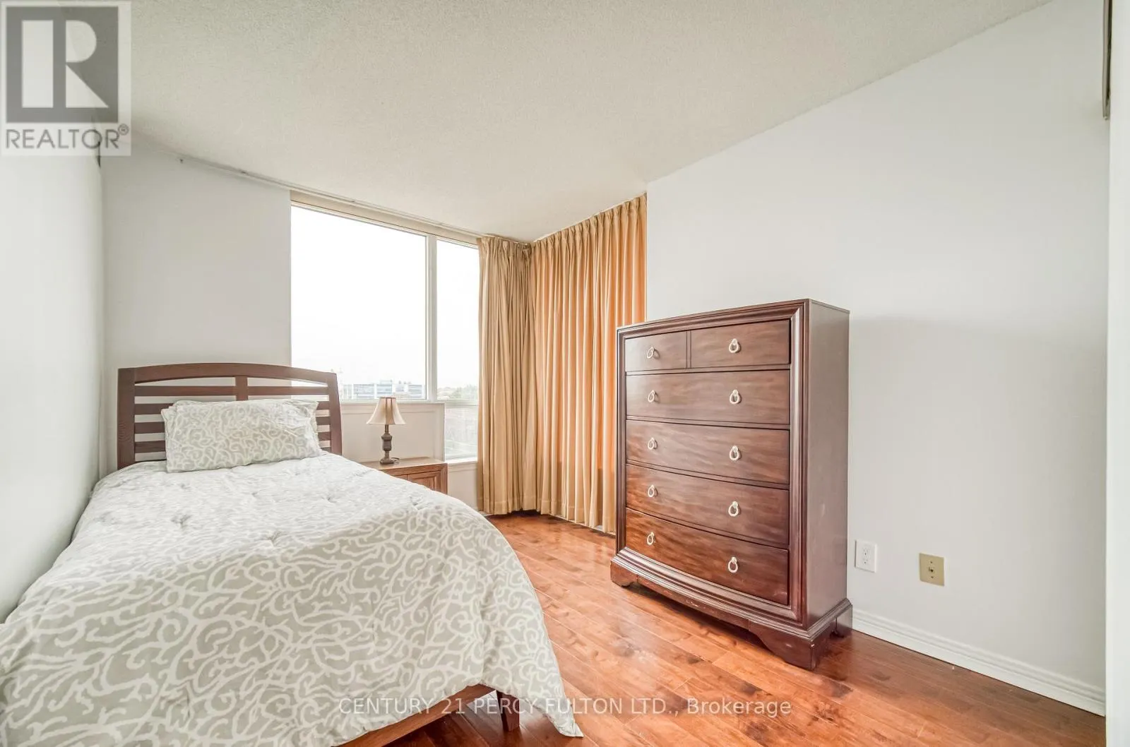 710 - 711 ROSSLAND ROAD NW