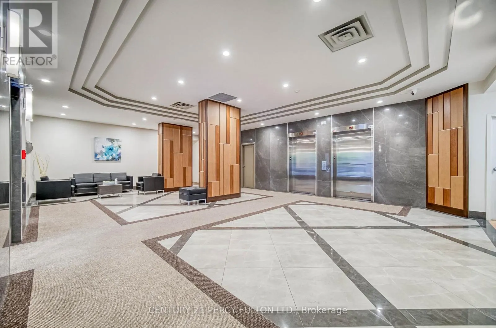 710 - 711 ROSSLAND ROAD NW