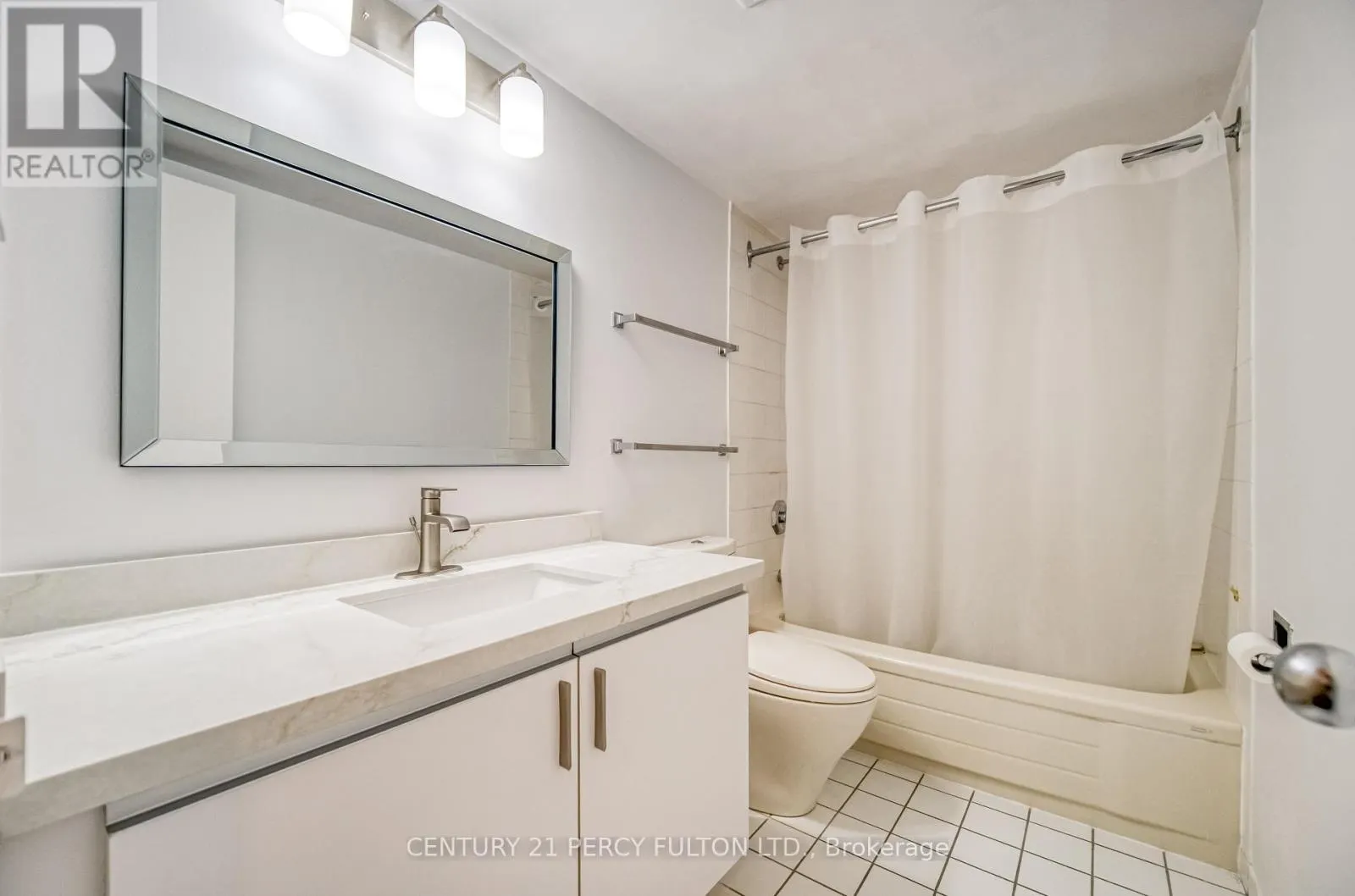 710 - 711 ROSSLAND ROAD NW