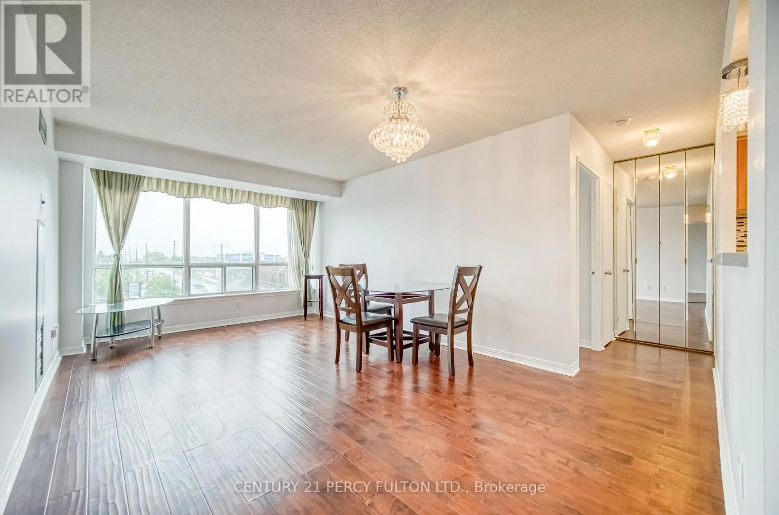710 - 711 ROSSLAND ROAD NW