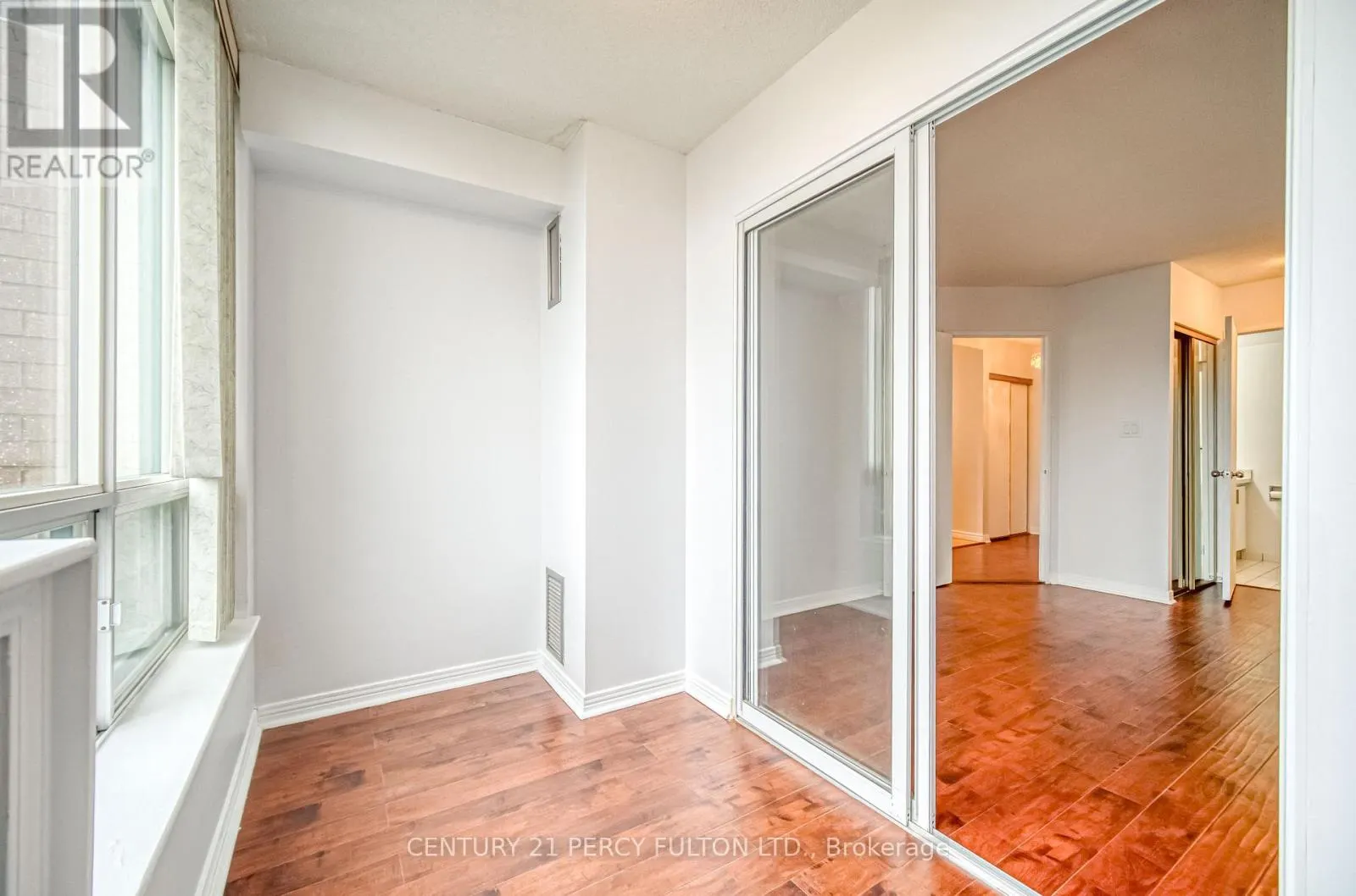 710 - 711 ROSSLAND ROAD NW