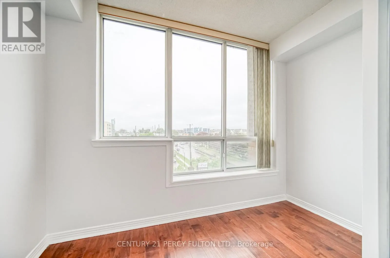 710 - 711 ROSSLAND ROAD NW