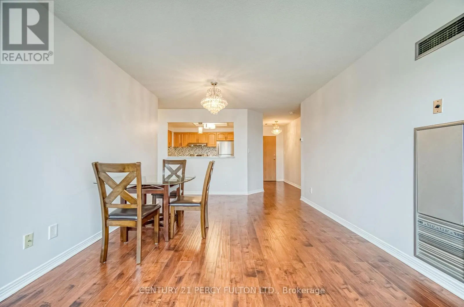710 - 711 ROSSLAND ROAD NW