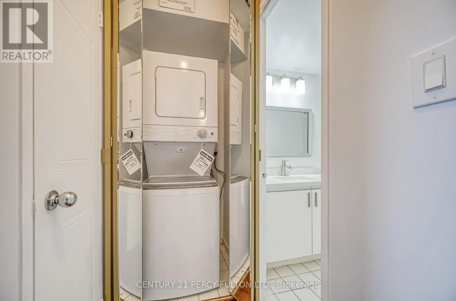 710 - 711 ROSSLAND ROAD NW