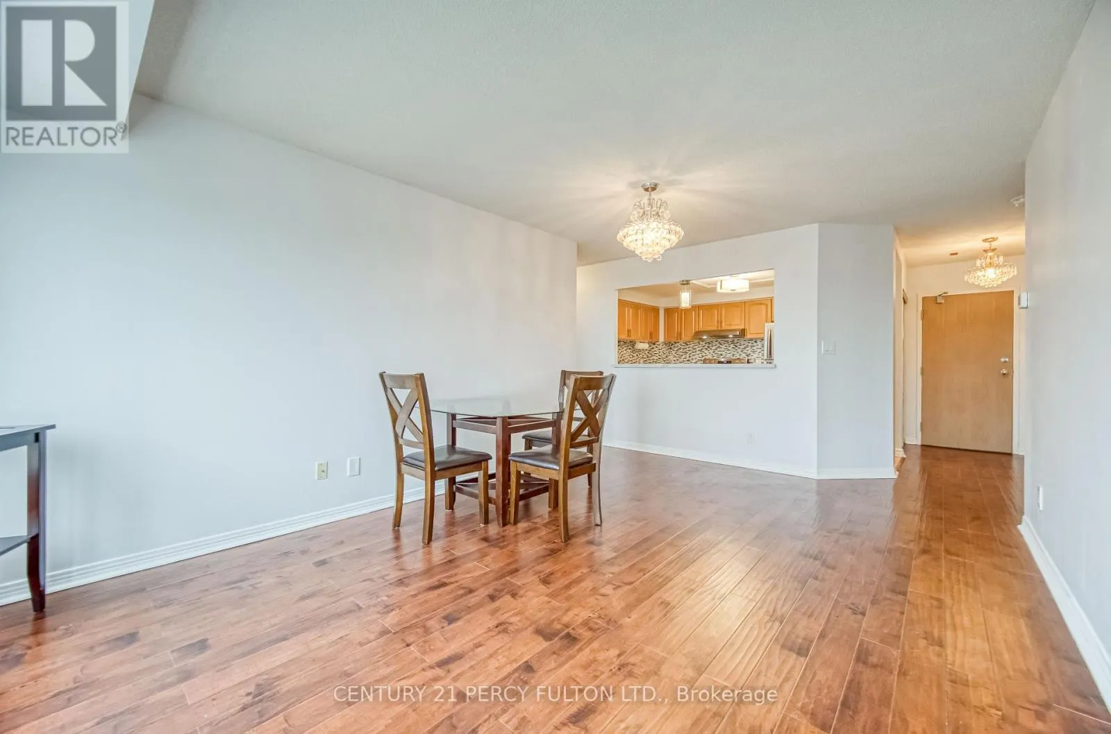710 - 711 ROSSLAND ROAD NW