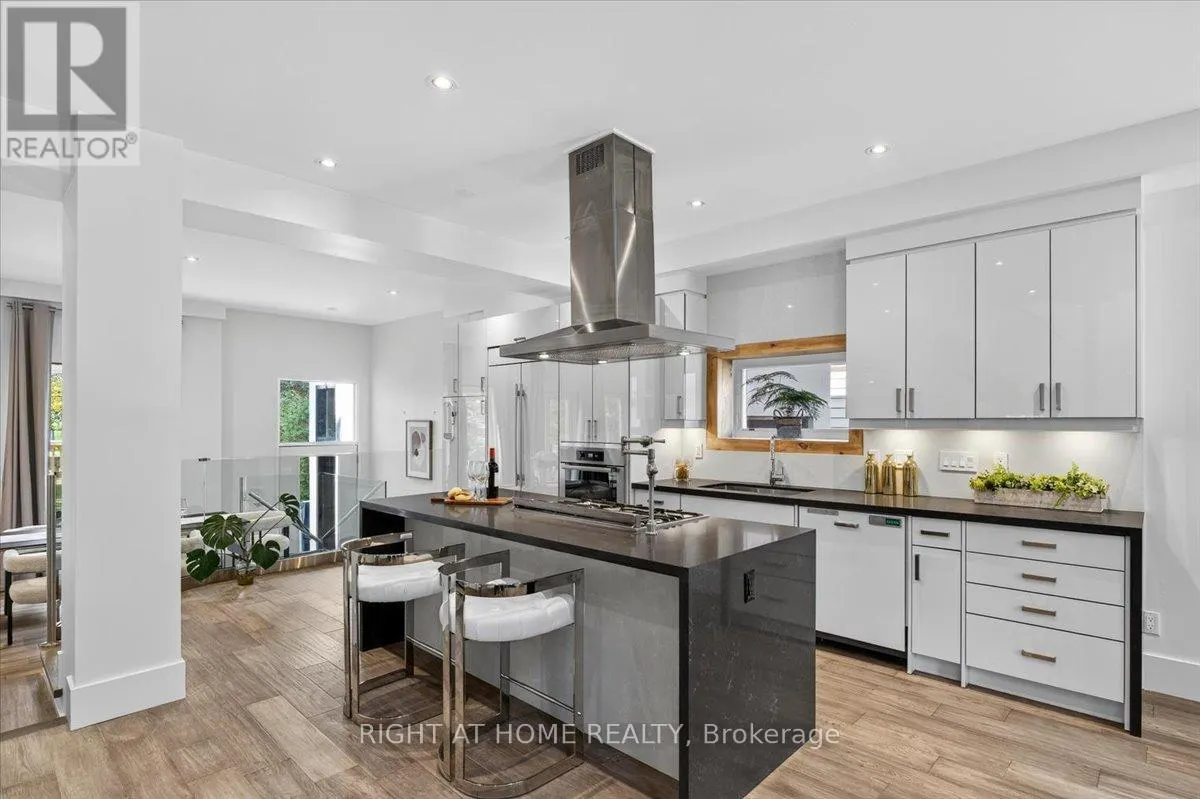 64 LARWOOD BOULEVARD