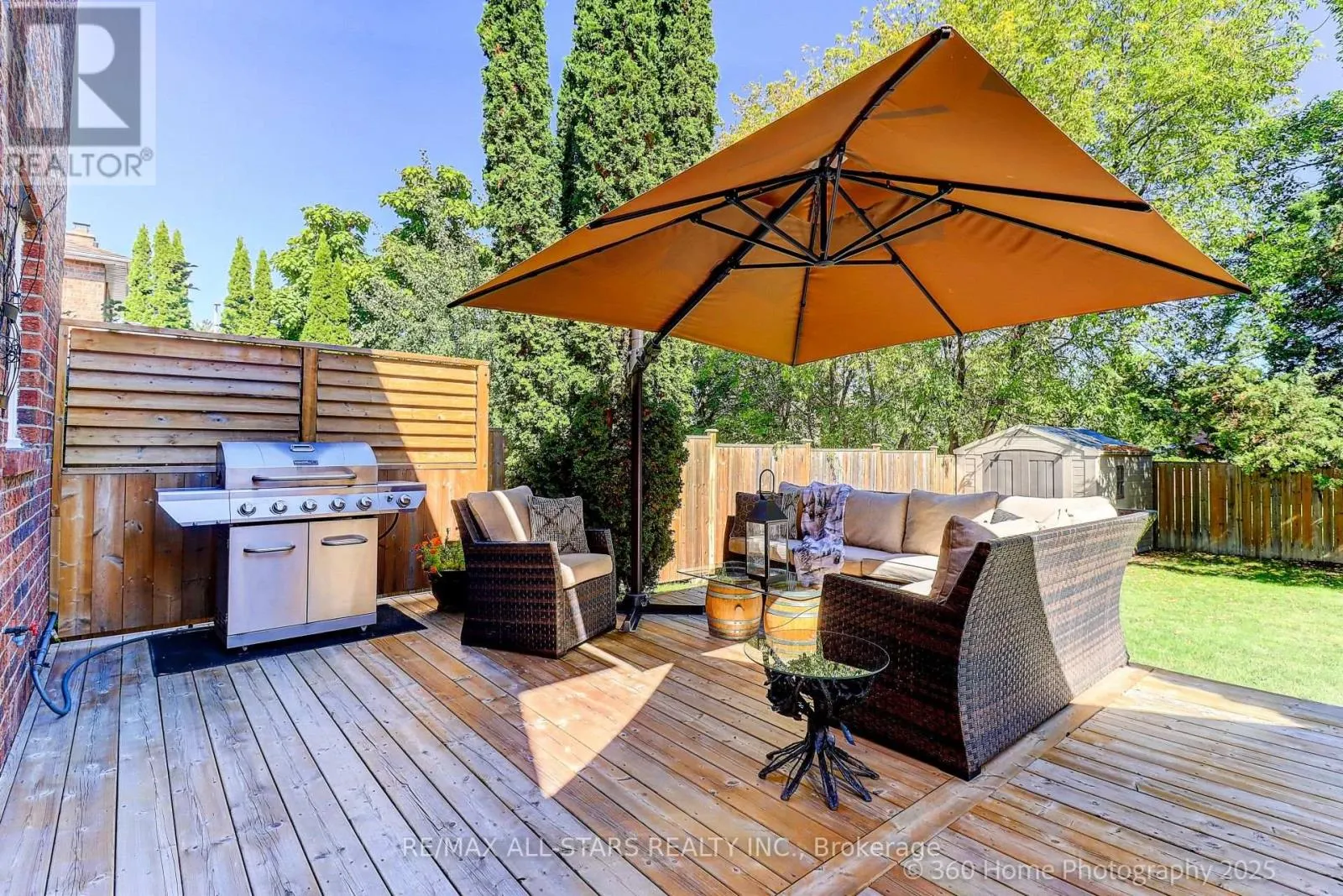 689 FOXWOOD TRAIL