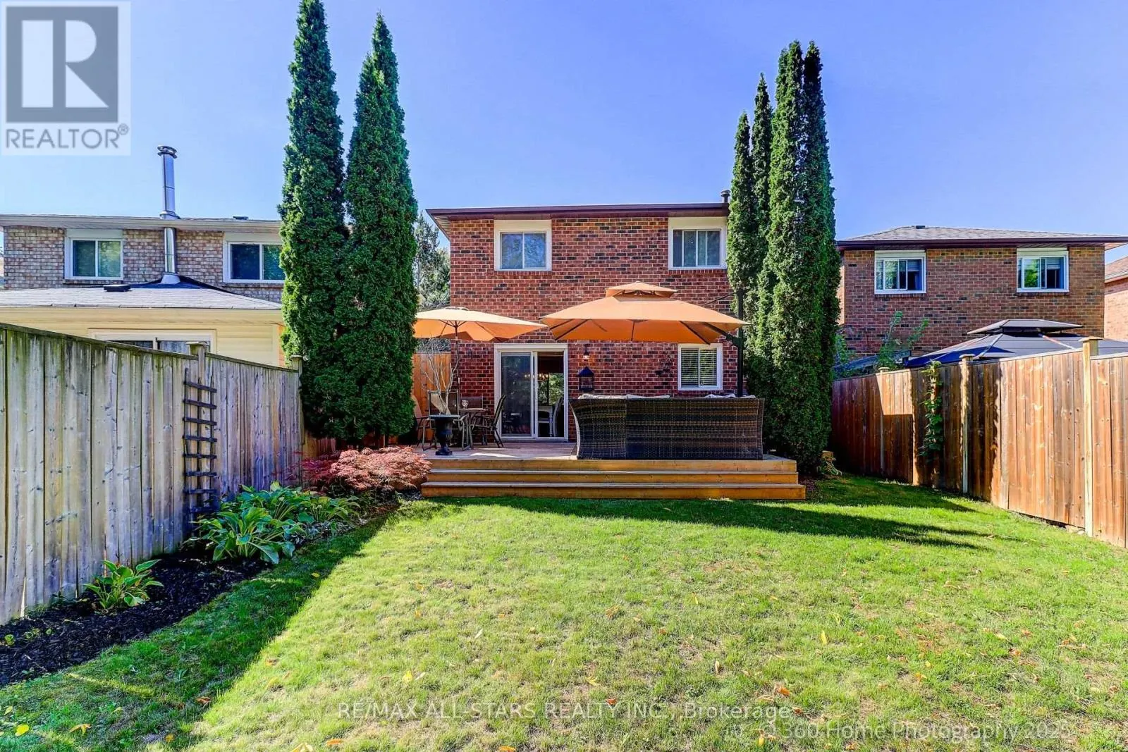 689 FOXWOOD TRAIL