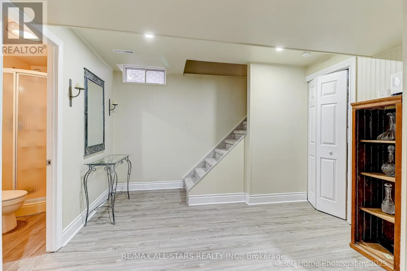 689 FOXWOOD TRAIL